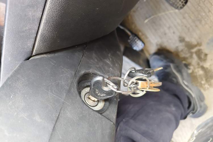 Used Wuling Zhiguang 2015 1.2L Practical LS-I Model