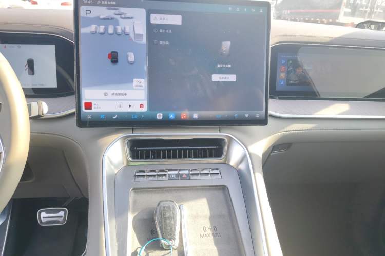 Used Denza N9 2025 Flagship Model
