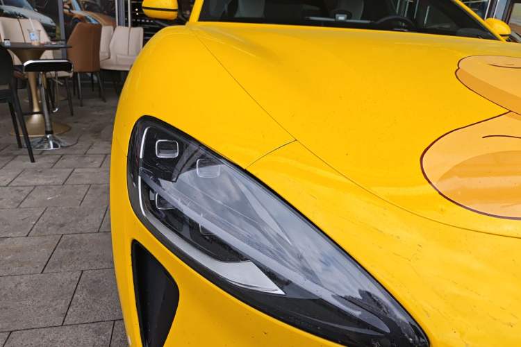 Used Xiaomi Auto SU7 2024 Four-Wheel Drive Ultra-Long Range Advanced Intelligent Driving Max Edition
