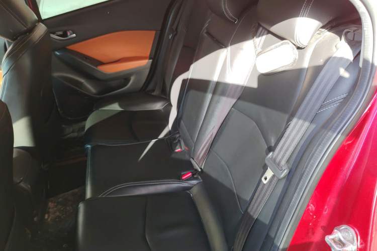 Used Mazda 3 Axela 2017 Sedan 1.5L Automatic Comfort Model Emission Standard China V