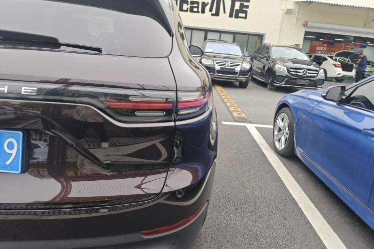 Used Porsche Cayenne 2018 Cayenne 3.0T Right Rear Taillight