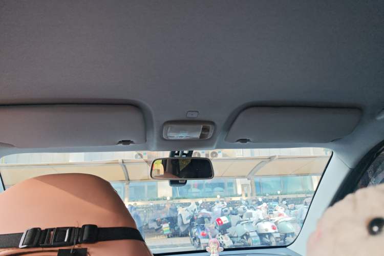 Used Chery QQ Ice Cream 2022 170km Sundae Phosphate Lithium-Ion Headliner