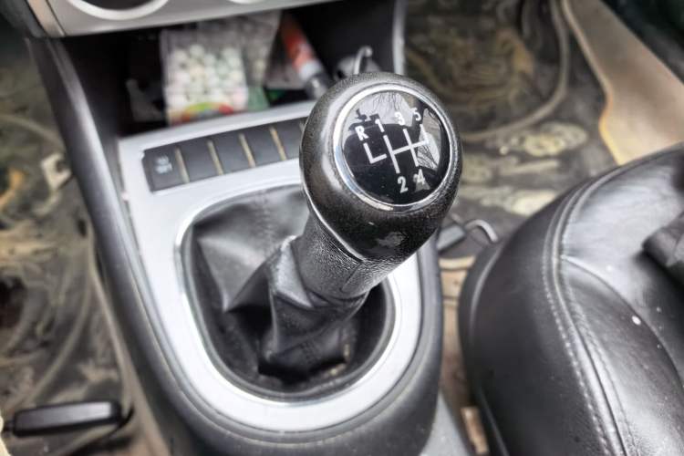 Used Volkswagen Lavida 2011 1.6L Manual - Premium Edition