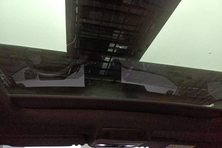 Used Volkswagen ID.3 2024 Outstanding Edition Headliner