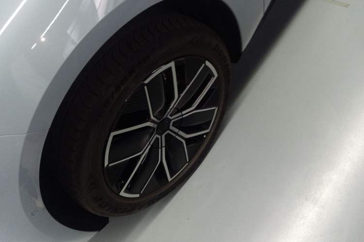 Used Avatr 12 2024 700 Three-Laser Rear-Wheel Drive Luxury Edition
