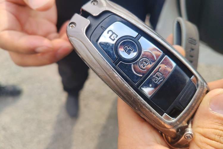 Used Lincoln Aviator 2022 3.0T V6 Two-Wheel Drive Zunyue Edition Vehicle Key