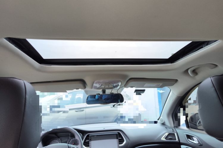 Used GAC Trumpchi GS4 2017 200T Manual Two-Wheel Drive Elite Edition Headliner