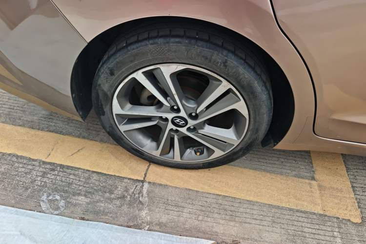 Used Hyundai Elantra (6th Generation / Lingdong) 2016 1.6L Automatic ZhiXuan – Elite Version
