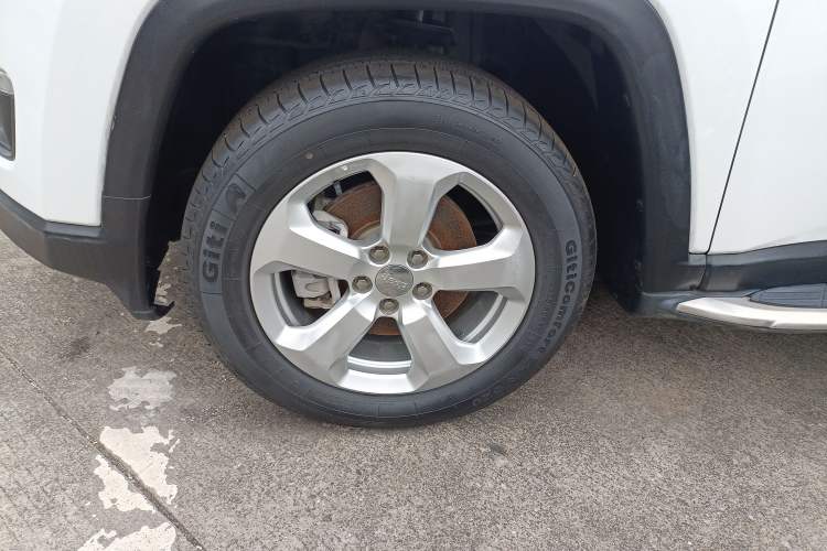 Used Jeep Compass 2019 200T Automatic Family Edition - Connected Large Screen Version