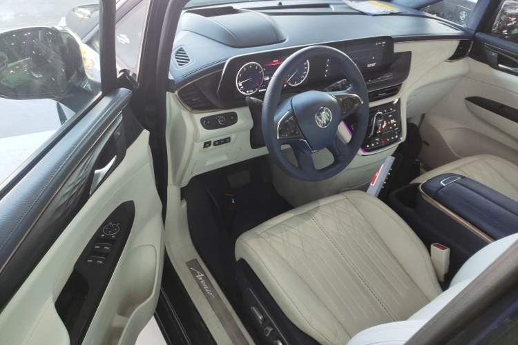 Used Buick GL8 2020 Avenir Avia Four-Seat Luxury Edition
