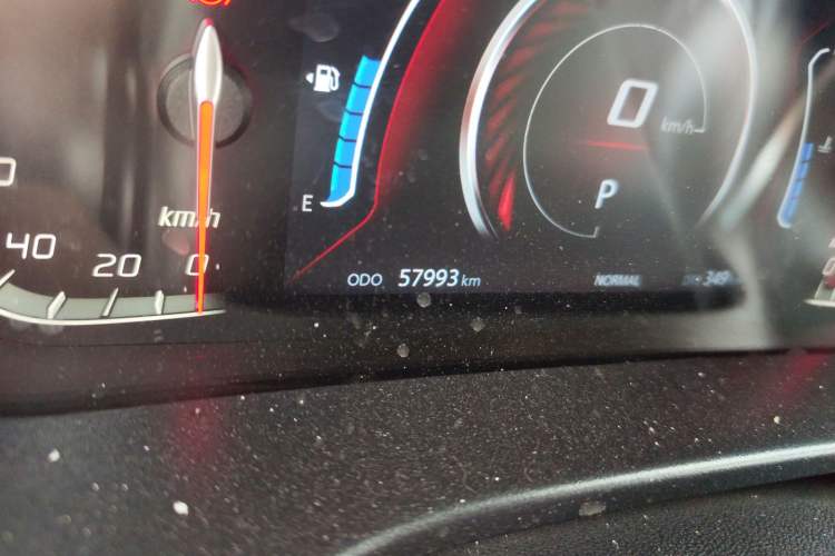 Used CHANGAN CS75 2019 280T DCT Million Edition China VI Standard Odometer Close Up