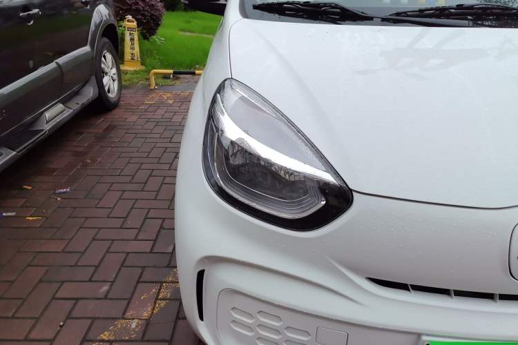 Used Roewe Clever 2022 311km QiQi BoBo Edition Right Front Headlight