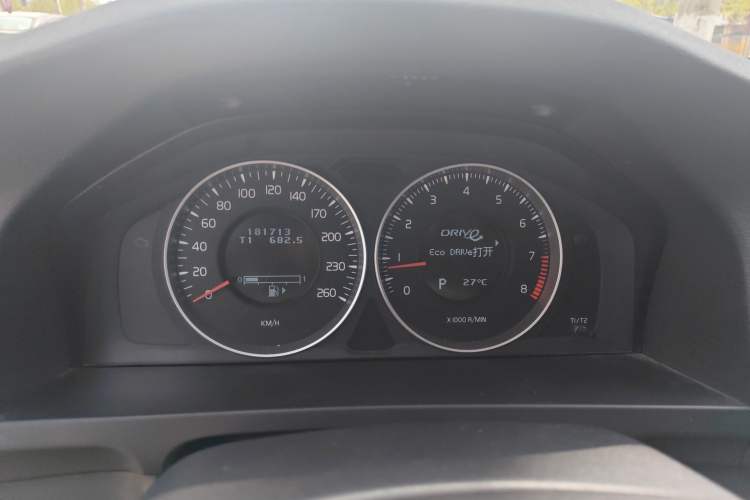 Used Volvo V60 2013 T5 Zhiya Edition