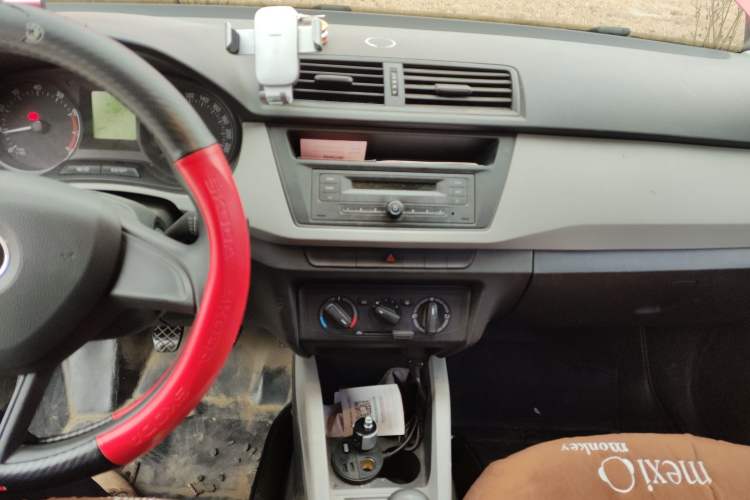 Used Skoda Fabia 2015 1.4L Manual Front-Wheel Drive Model