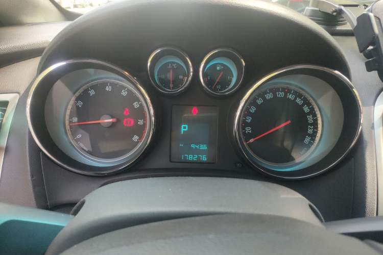 Used Buick GT 2010 XT 1.6L Automatic Fashion Edition
