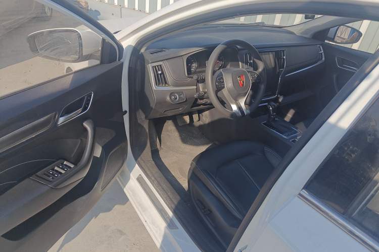 Used Roewe i6 2020 PLUS 1.6L CVT 4G Connected Glory Flagship Edition