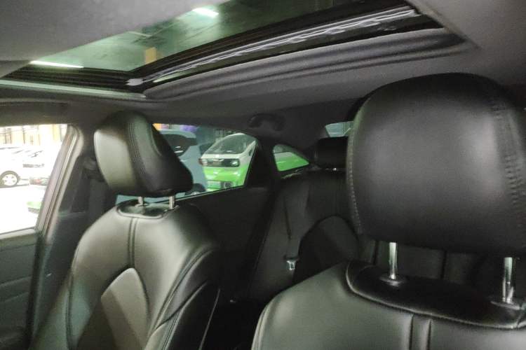 Used Toyota Avalon 2019 2.0L Ambition Edition China VI