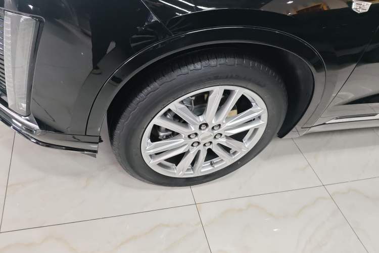 Used Cadillac XT6 2022 2.0T Six-Seater Four-Wheel-Drive Luxury Standard Edition
