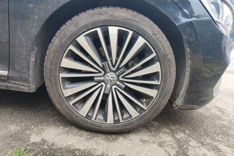 Used Volkswagen Passat 2019 330TSI Luxury Edition China VI Standard