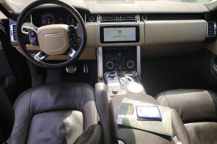 Used Land Rover Range 2021 3.0 L6 Century Extended Classic Edition
