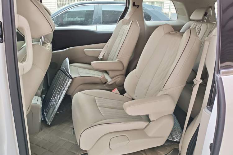 Used Buick GL8 2021 Land Cruiser Executive 652T Premium Model