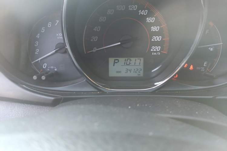 Used Toyota YARiS L Zhi Xiang 2020 1.5L CVT Leading Edition Odometer Close Up