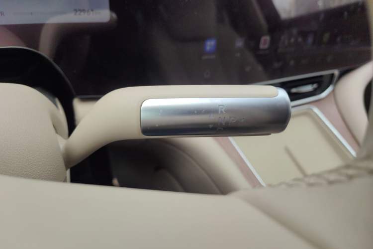 Used Hima AITO M9 2024 Range-Extended Ultra Version 42 kWh 6-Seater Model
