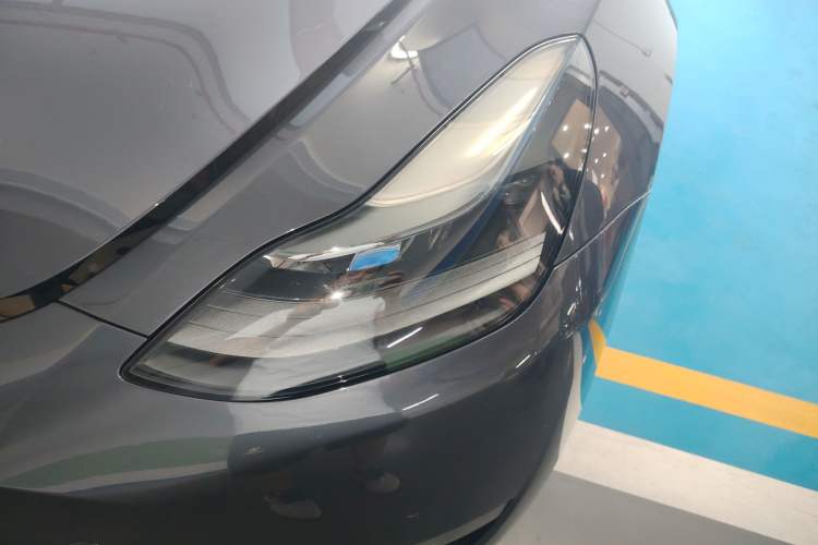 Used Tesla Model Y 2021 Long-Range All-Wheel-Drive Version