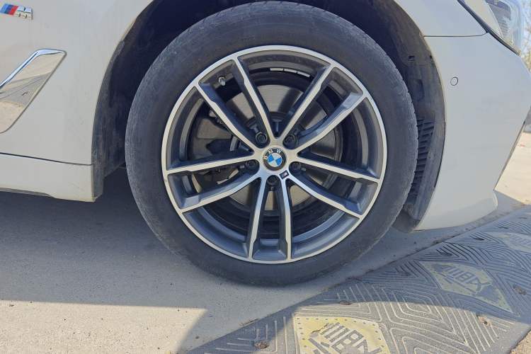 Used BMW 5 Series 2022 Restyled 525Li M Sport Package
