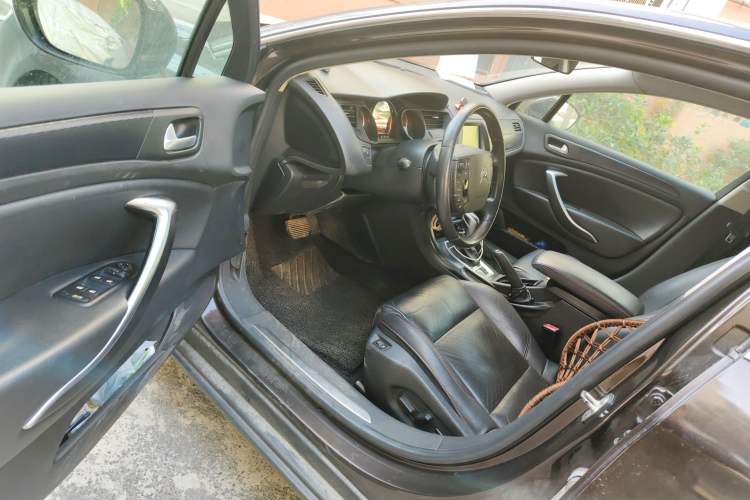 Used Citroen C5 2014 1.6T Automatic Prestige Model
