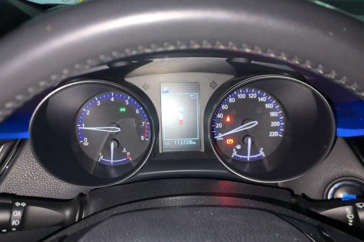 Used Toyota IZOA 2018 2.0L Yichi Edition China V Standard