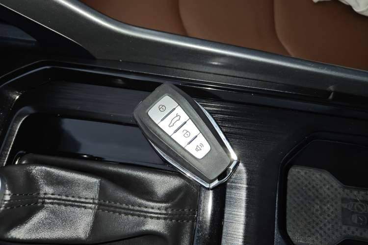 Used Geely Auto Vision X6 2021 PRO 1.4T Automatic Prestige Model
