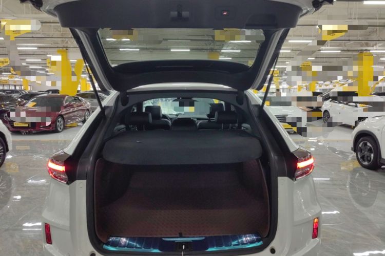 Used Honda UR-V 2020 240TURBO Front-Wheel Drive Elegant Edition Trunk