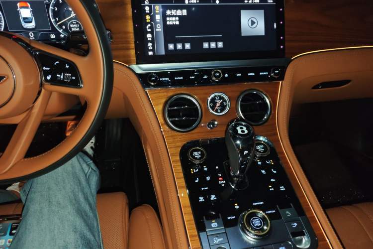 Used Bentley Continental 2020 4.0T GT V8 Audio And AC Panel