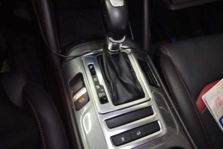 Used CHANGAN CS55 2018 1.5T Automatic Xuan Dong Model China V Standard Gear Lever