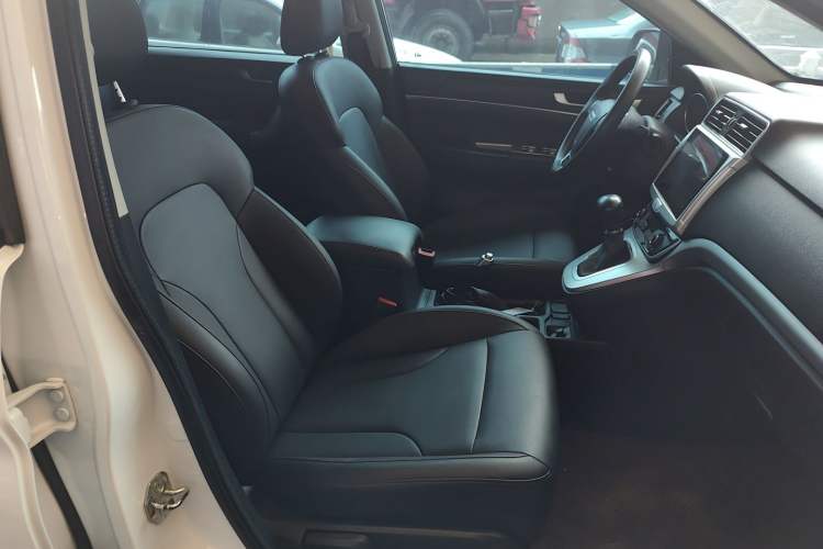 Used Haval M6 2019 1.5T DCT Two-Wheel Drive Value Edition China VI Standard