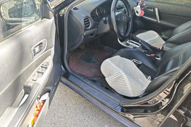 Used Mazda 6 2015 2.0L Automatic Classic Version
