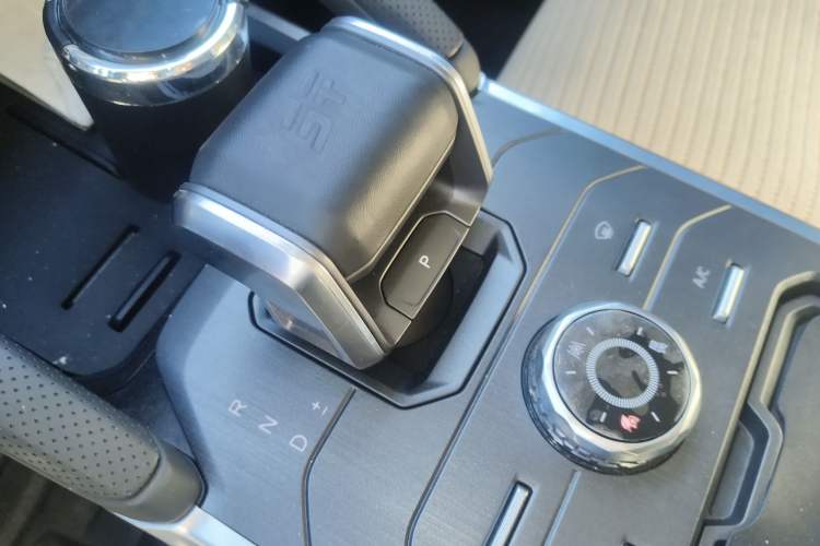 Used JETOUR Traveler 2023 1.5T Two-Wheel Drive Discovery PRO
