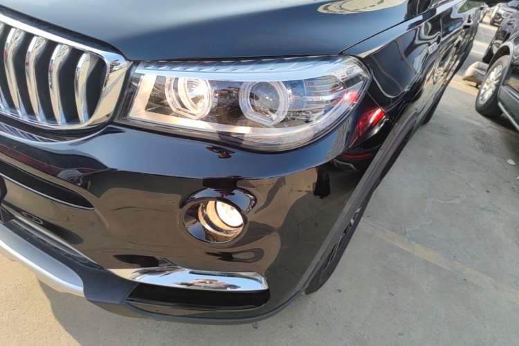 Used SWM X7 2020 2.0L Manual Comfort Version 7 Seats
