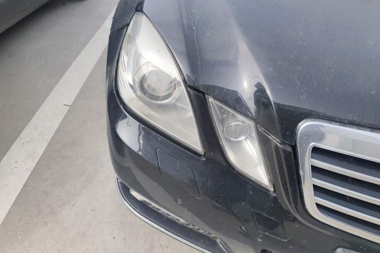 Used Mercedes-Benz E-Class 2010 E 200 CGI Elegant Model Right Front Headlight