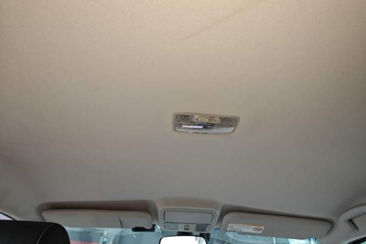 Used JMC Yusheng S350 2016 2.0T Automatic Two-Wheel Drive Gasoline Luxury Edition 5 Seats