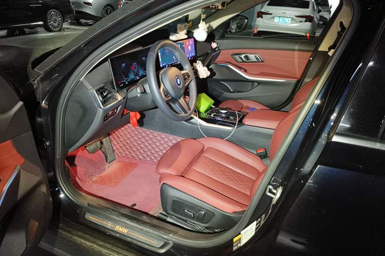 Used BMW i3 2024 eDrive 35 L
