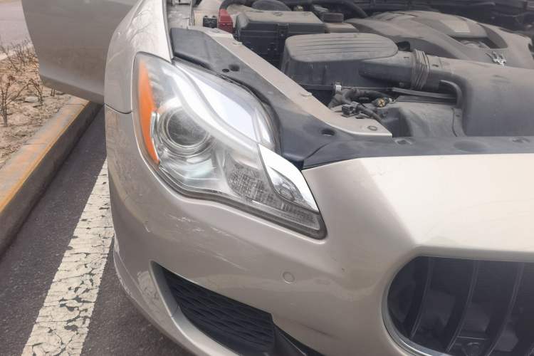 Used Maserati President 2013 3.0T Standard Model Right Front Headlight