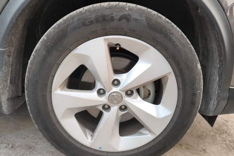 Used Nissan Qashqai 2022 2.0L CVT XV Smart Enjoyment Version Right Front Wheel Hub