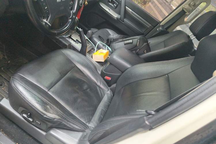 Used Mitsubishi Pajero 2015 3.0L Automatic Elite Plus Version China V Standard