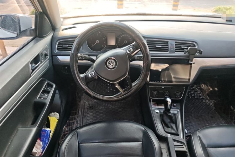 Used Volkswagen Gran Lavida 2017 180TSI DSG Comfort Edition Steering Wheel