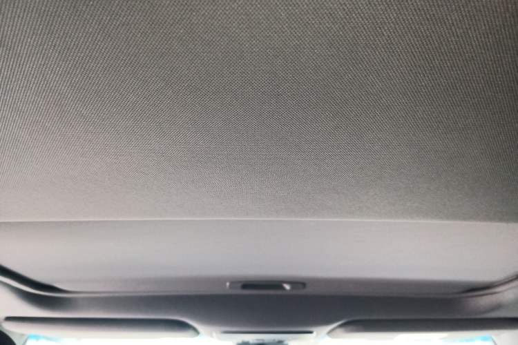 Used Toyota Avalon 2019 2.0L Luxury Edition China VI Standard Headliner