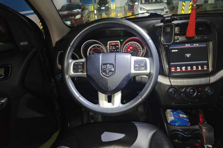 Used Dodge Journey 2015 2.0TD Four-Wheel Drive Luxury Edition
