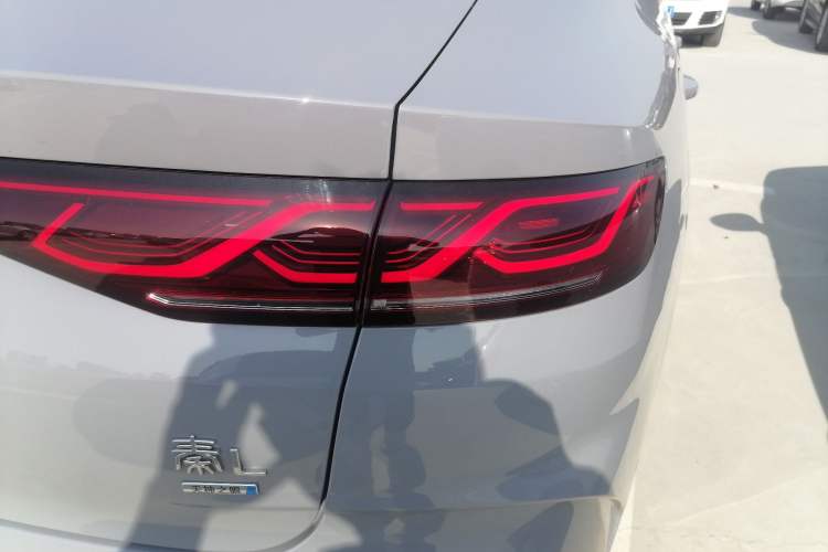 Used BYD Qin L 2026 DM-i 128KM Leading Edition Exterior 1