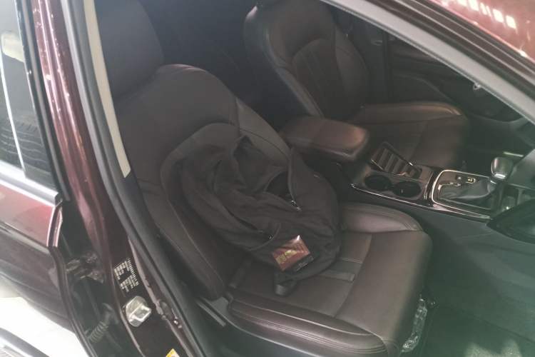 Used GAC Trumpchi GS4 2018 235T Automatic Two-Wheel Drive Elite Edition Right Front Seat